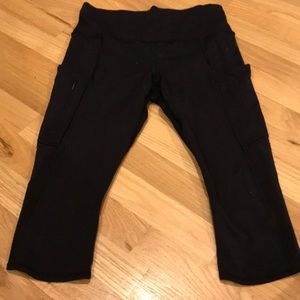 Athleta small capris leggings size pockets